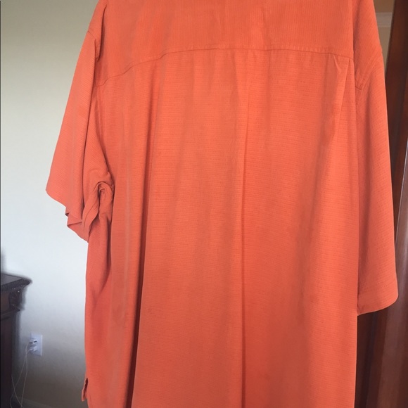 Tommy Bahama men’s silk camp shirt - Picture 2 of 5